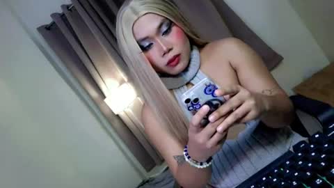Snapshot of femboy_veronica chatting on 15, 6, 2026 femboy_veronica online show from 15, 6, 2026