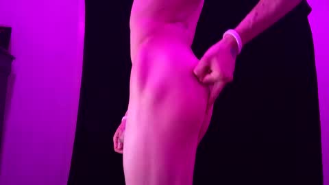 femboydomxxx online show from 21, 4, 2026