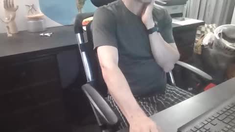 femdomsubby online show from 8, 1, 2026