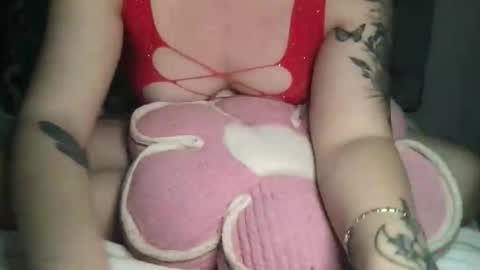 Snapshot of femmefatalebabe chatting on 7, 11, 2025 online show from 7, 11, 2025