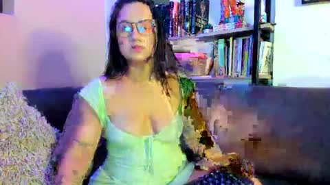Snapshot of fer_dangerousbeauty chatting on 11, 1, 2026 Fer Independent account online show from 11, 1, 2026