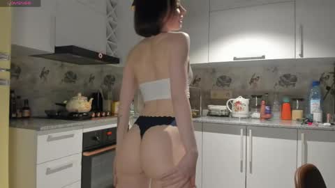 Leya online show from 22, 4, 2026