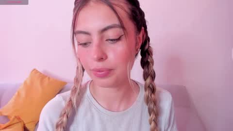 Snapshot of fernanda_aaa chatting on 8, 4, 2026 fernanda online show from 8, 4, 2026