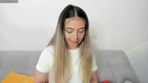 Snapshot of fernanda_aaa chatting on 13, 4, 2026 fernanda online show from 13, 4, 2026