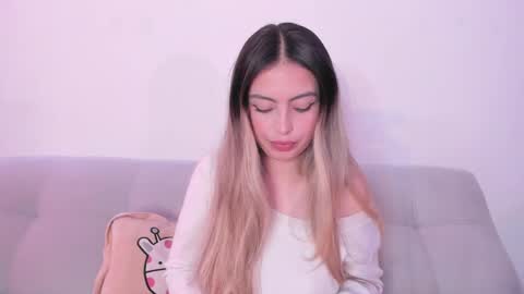 Snapshot of fernanda_aaa chatting on 21, 4, 2026 fernanda online show from 21, 4, 2026