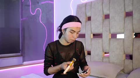 fernanda_thail_ online show from 27, 4, 2026