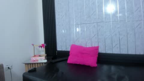 Snapshot of fernandaclar chatting on 10, 10, 2025 Fernandaclar online show from 10, 10, 2025