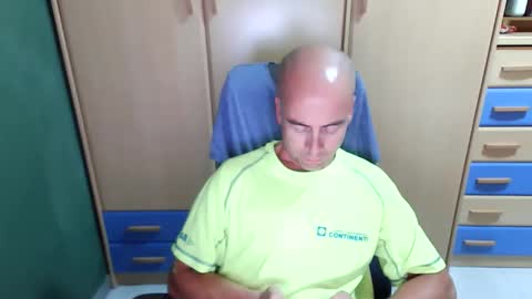 fernandez83 online show from 8, 6, 2026