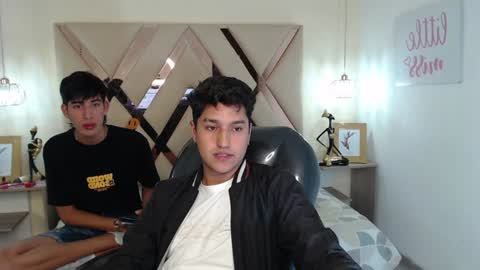 FER PHOENIX online show from 8, 1, 2025