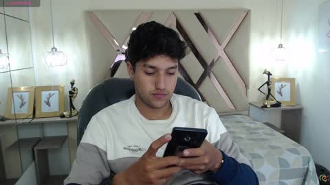 FER PHOENIX online show from 12, 1, 2025