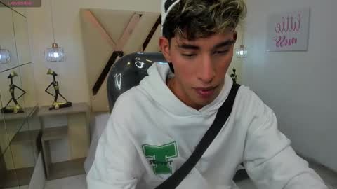 FER PHOENIX online show from 7, 10, 2025