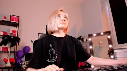 Snapshot of fetishrey chatting on 18, 1, 2025 Rey online show from 18, 1, 2025