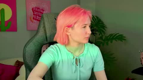 Snapshot of fetishrey chatting on 29, 9, 2025 Rey online show from 29, 9, 2025