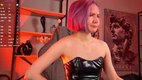 Snapshot of fetishrey chatting on 24, 10, 2025 Rey online show from 24, 10, 2025