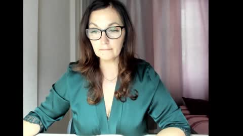 Snapshot of fey_bb chatting on 4, 12, 2024 Milana online show from 4, 12, 2024