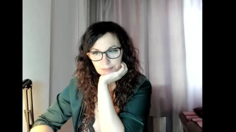 Snapshot of fey_bb chatting on 10, 2, 2025 Milana online show from 10, 2, 2025
