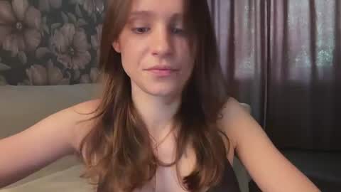 Snapshot of fflloowweerr chatting on 4, 7, 2026 Lisa online show from 4, 7, 2026