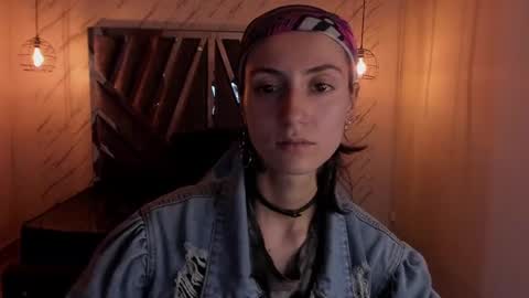   online show from 23, 2, 2025