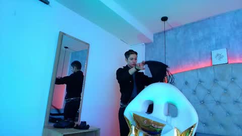   online show from 13, 1, 2026