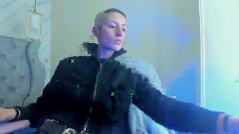   online show from 18, 4, 2026