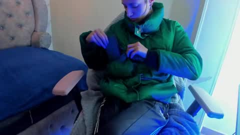   online show from 19, 4, 2026