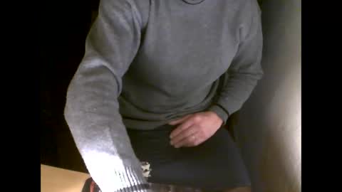 fifi010203 online show from 10, 3, 2026