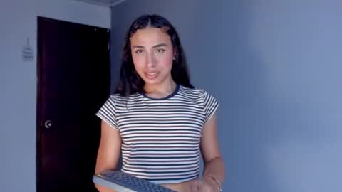 Snapshot of fiire_nymph chatting on 5, 1, 2026 ... . NINFA . ... online show from 5, 1, 2026