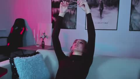 cap and Lana  online show from 13, 2, 2025