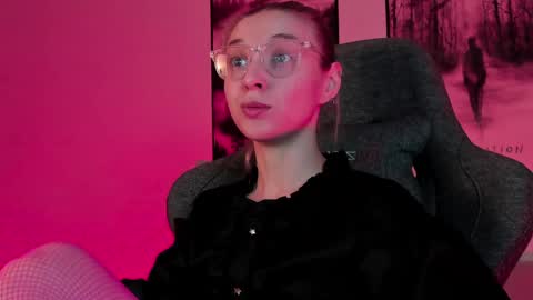 cap and Lana  online show from 7, 3, 2025