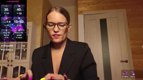 Lady online show from 10, 9, 2025