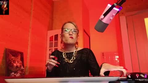 Lady online show from 24, 4, 2026