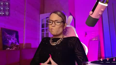 Lady online show from 6, 6, 2026