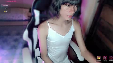 fineboii_rey18 online show from 23, 2, 2026