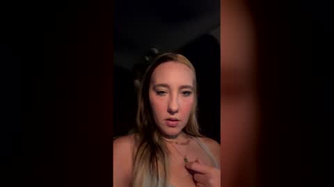 Snapshot of fineshytdaisy chatting on 5, 12, 2025 fineshytdaisy online show from 5, 12, 2025