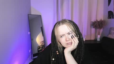 Fiona online show from 25, 4, 2026