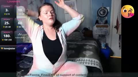 Snapshot of fionna_fineas chatting on 25, 10, 2025 Fionna online show from 25, 10, 2025