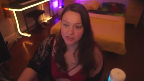 Lio Roxy online show from 14, 10, 2025