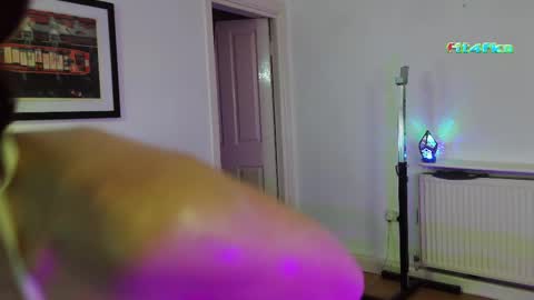 Fit 4 Fkn online show from 10, 2, 2025