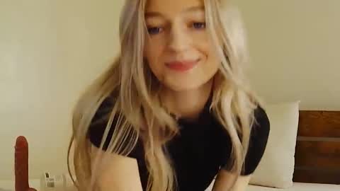 flowergirl online show from 7, 11, 2025