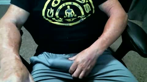 Snapshot of fitguy40 chatting on 20, 5, 2026 fitguy40 online show from 20, 5, 2026