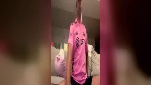 Snapshot of fittallhungdilf chatting on 4, 7, 2026 fittallhungdilf online show from 4, 7, 2026