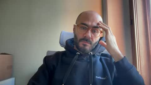 Fla is short for Flavio online show from 20, 12, 2024