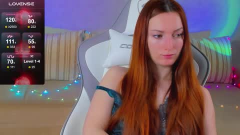 Snapshot of flamystar chatting on 10, 9, 2025 Yana online show from 10, 9, 2025