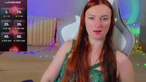 Snapshot of flamystar chatting on 24, 9, 2025 Yana online show from 24, 9, 2025