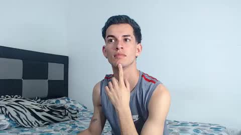 Snapshot of fleeting_love chatting on 21, 12, 2025 Steven and Daniel online show from 21, 12, 2025