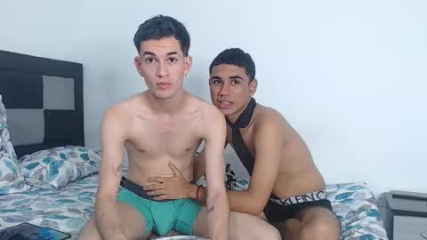 Snapshot of fleeting_love chatting on 23, 12, 2025 Steven and Daniel online show from 23, 12, 2025