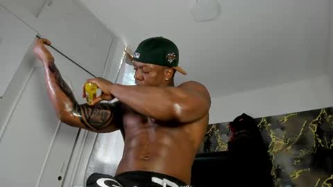 Flex Taylor  online show from 27, 4, 2026