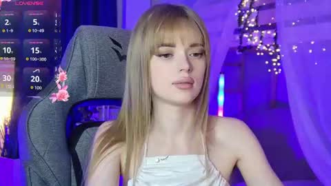 Flexyfoxy online show from 2, 8, 2026