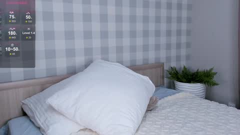 Emely  online show from 24, 12, 2024