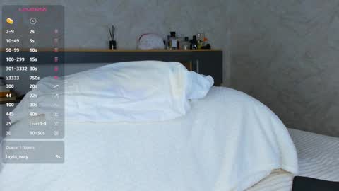 Emely  online show from 11, 3, 2026